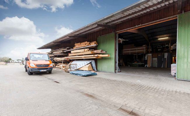 Baugeschäft G Plikat Maurer und Zimmerer in Jevenstedt Halle